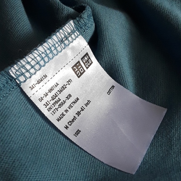 Uniqlo Tshirts - Picture 5 of 6